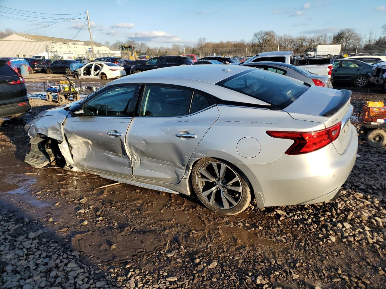 2016 Nissan Maxima - Image 2