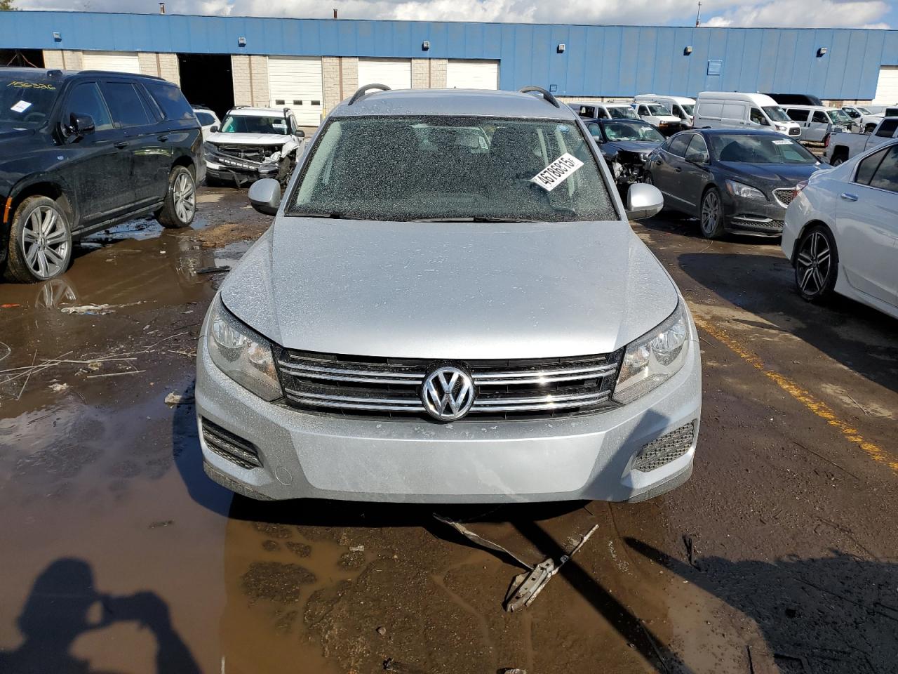 2017 Volkswagen Tiguan - Image 5