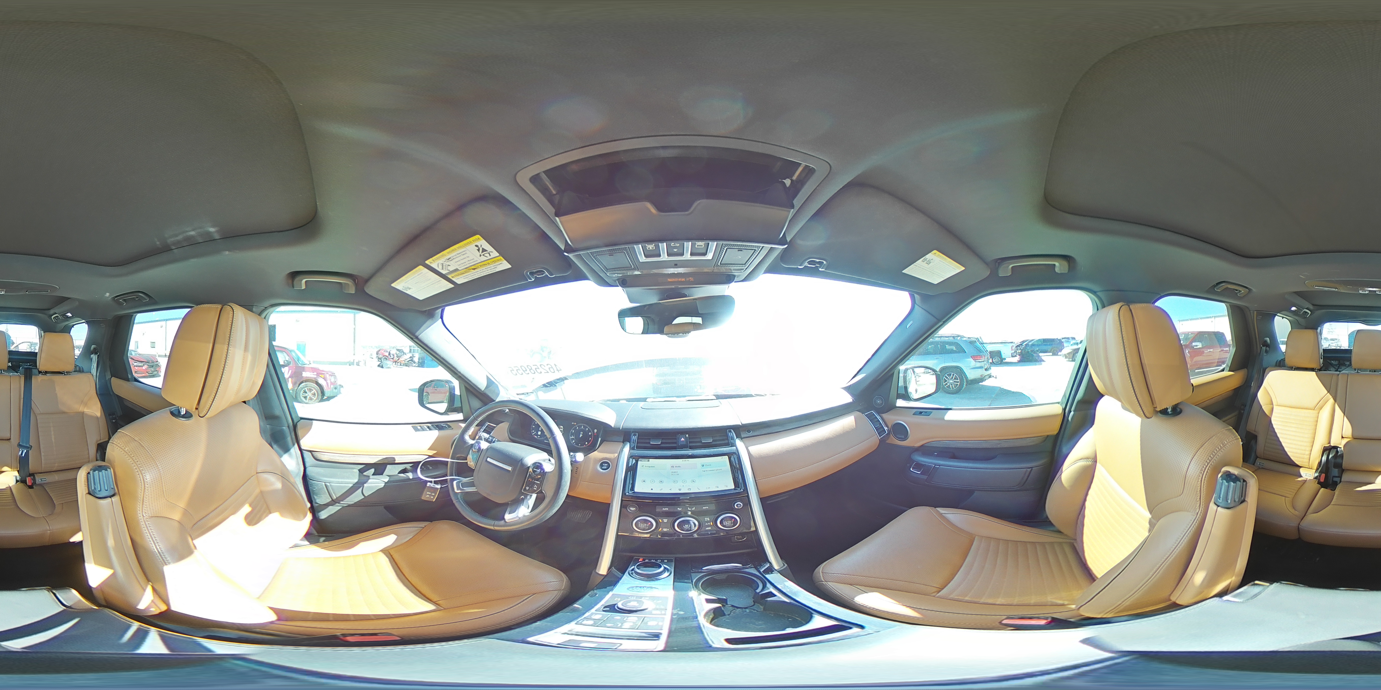 2020 Land Rover Discovery - Image 16