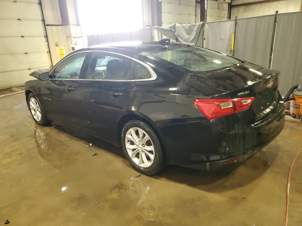 2023 Chevrolet Malibu - Image 2