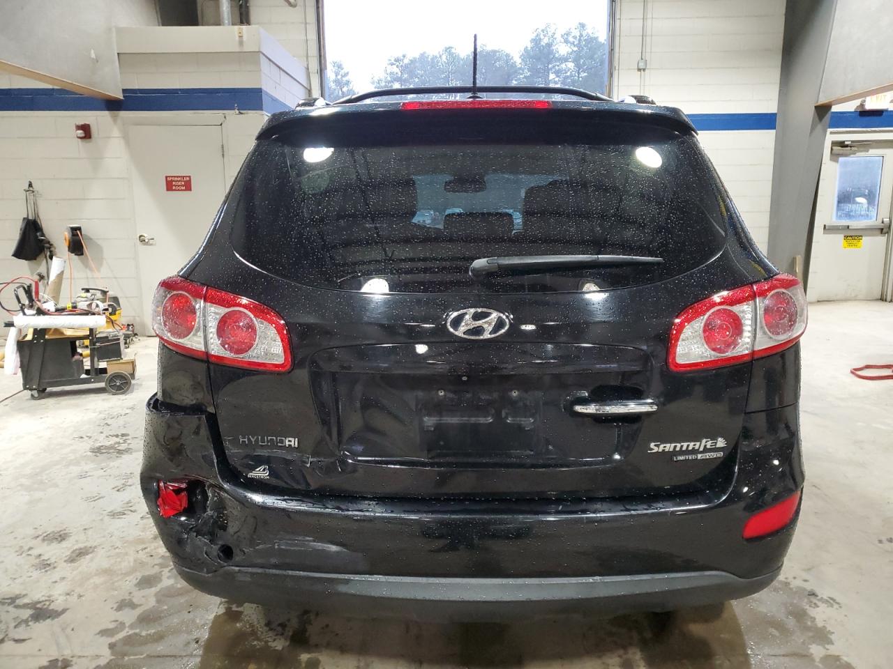 2010 Hyundai Santa Fe - Image 6