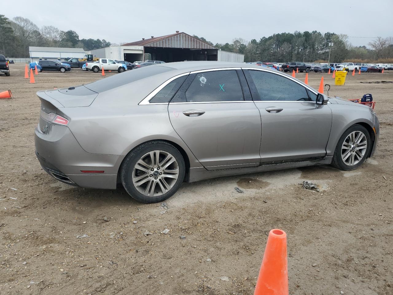 2016 Lincoln MKZ - Image 3