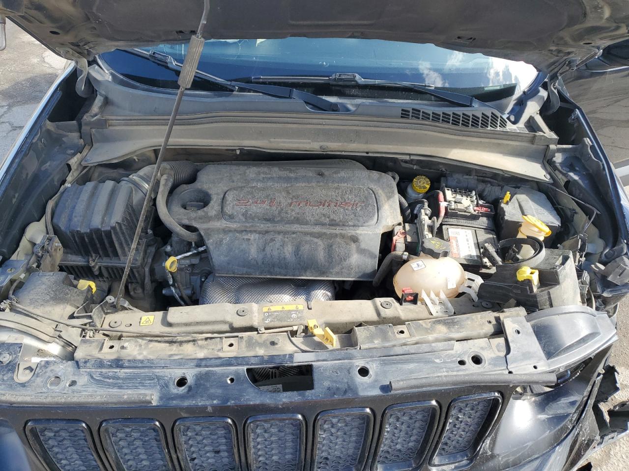 2019 Jeep Renegade - Image 12