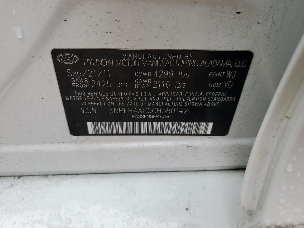 2012 Hyundai Sonata - Image 14