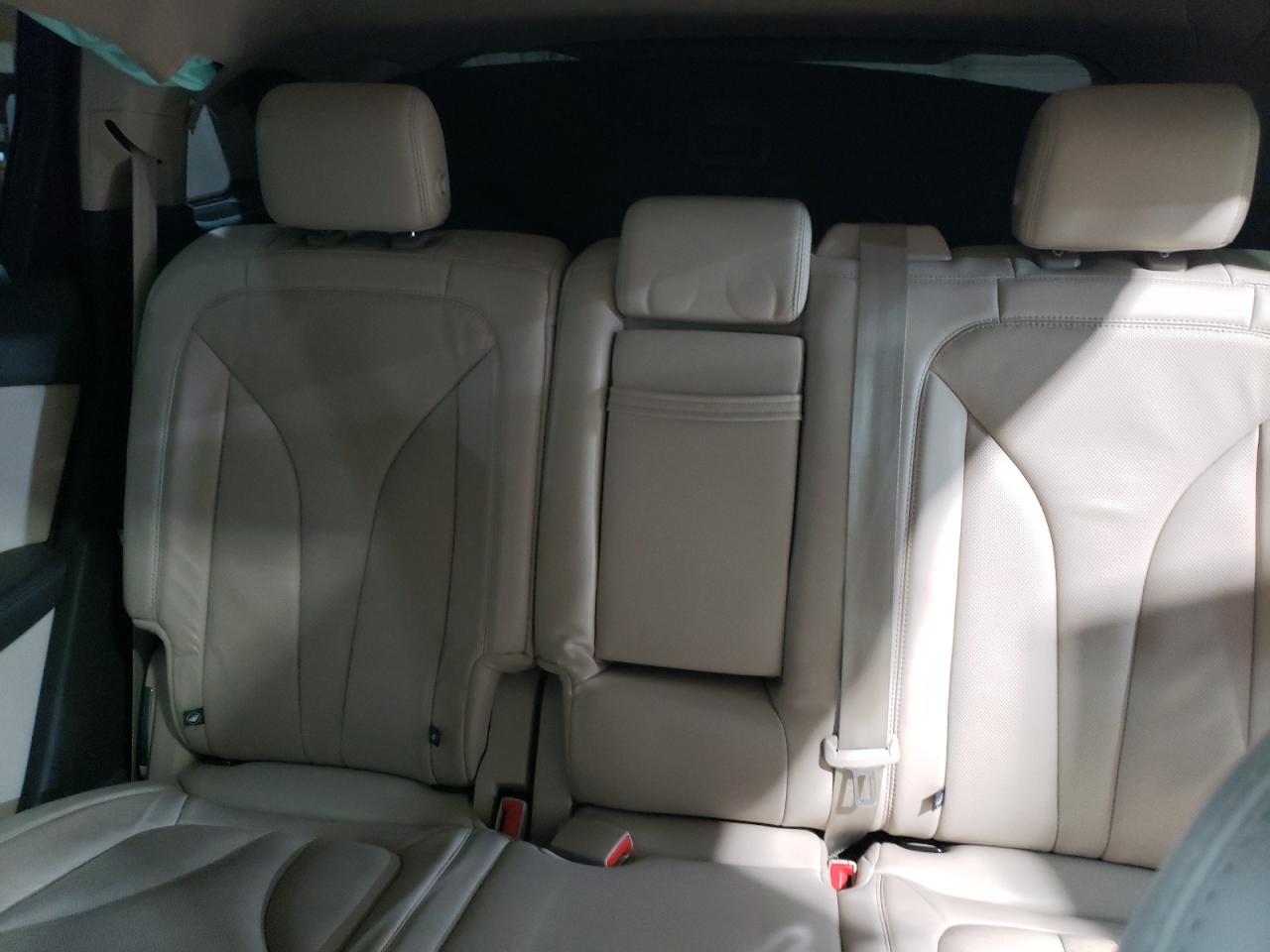 2017 Lincoln MKX - Image 10
