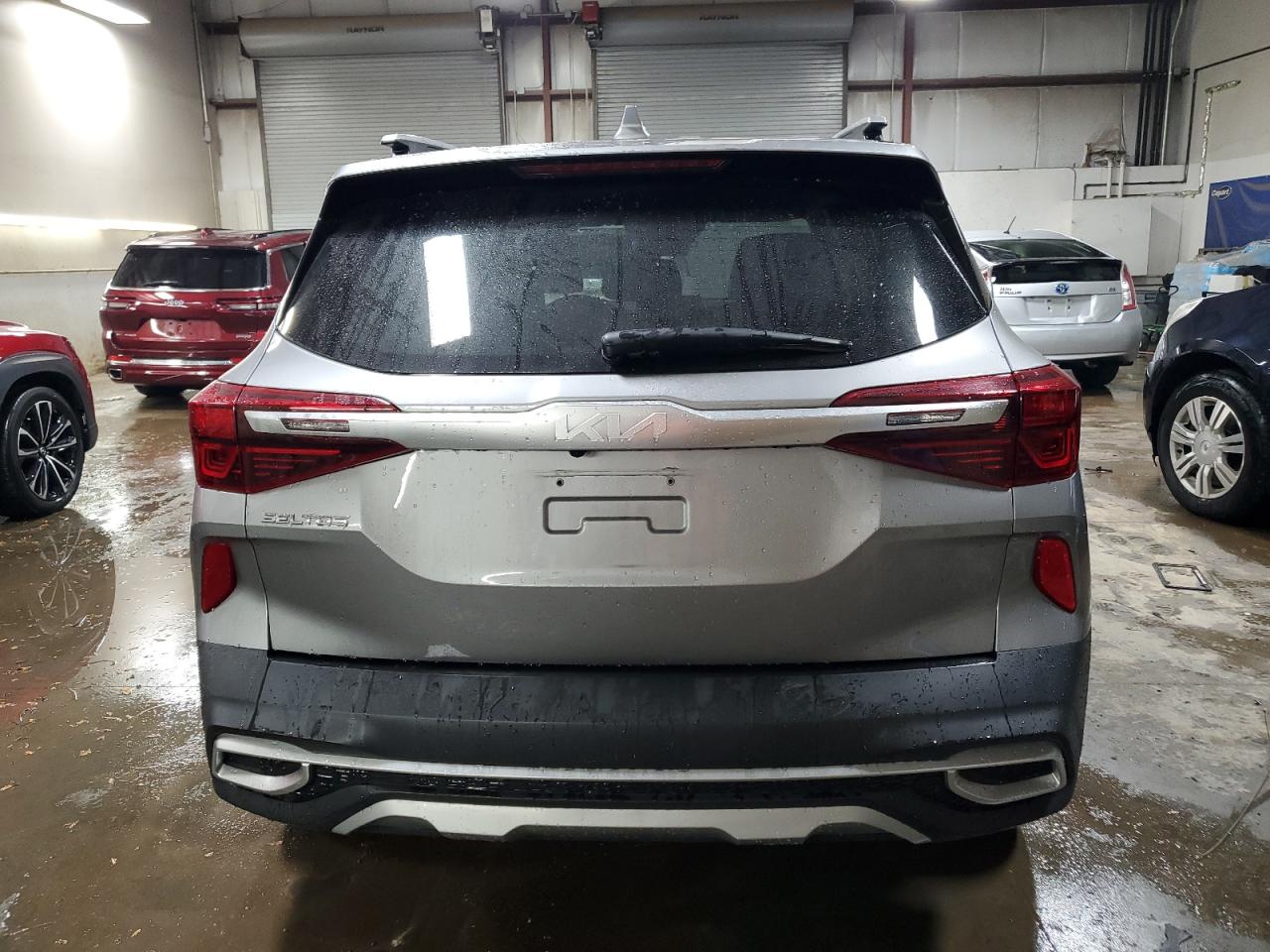 2023 Kia Seltos - Image 6