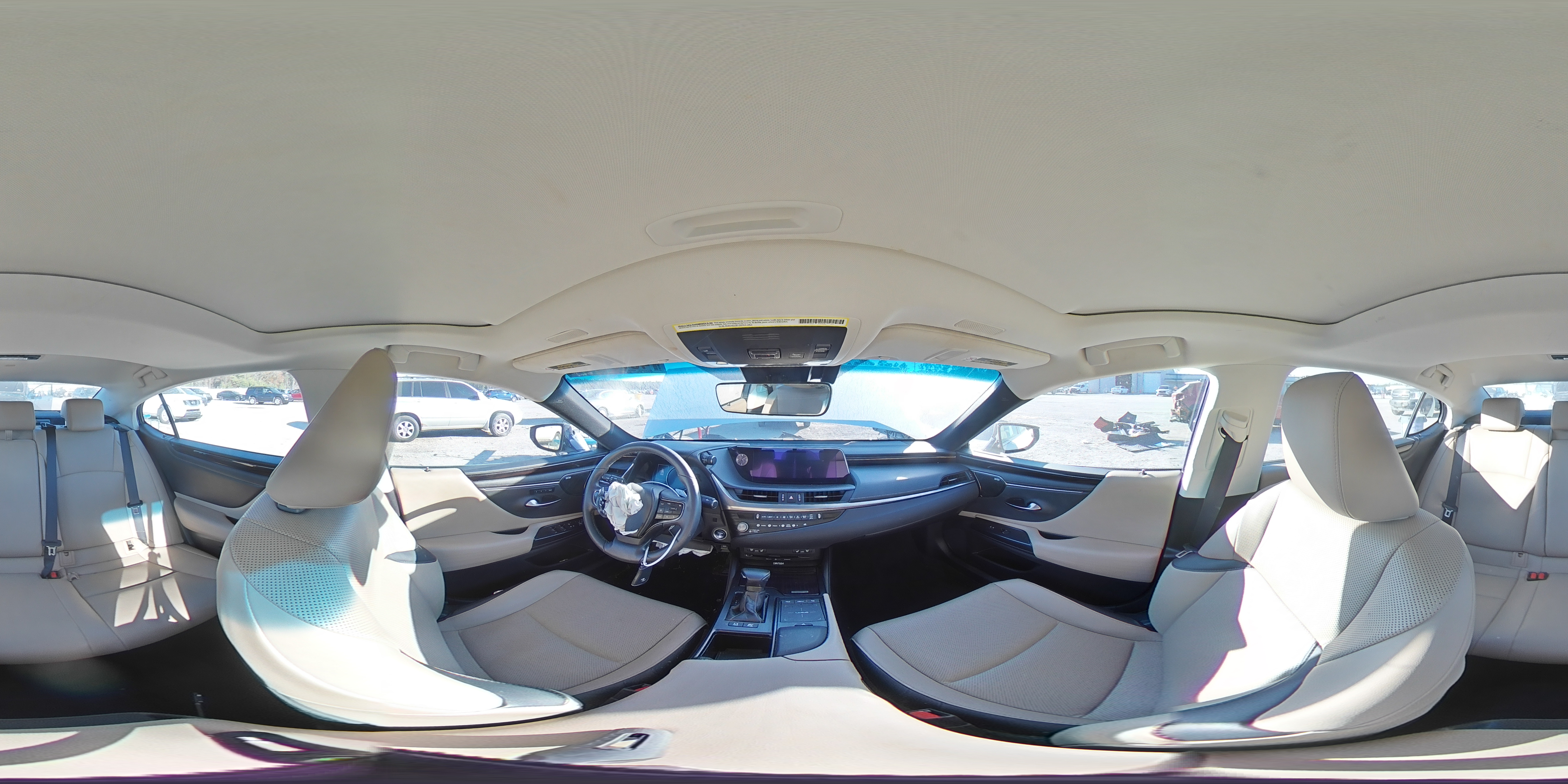 2021 Lexus ES - Image 13