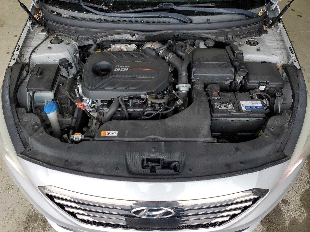 2015 Hyundai Sonata - Image 12