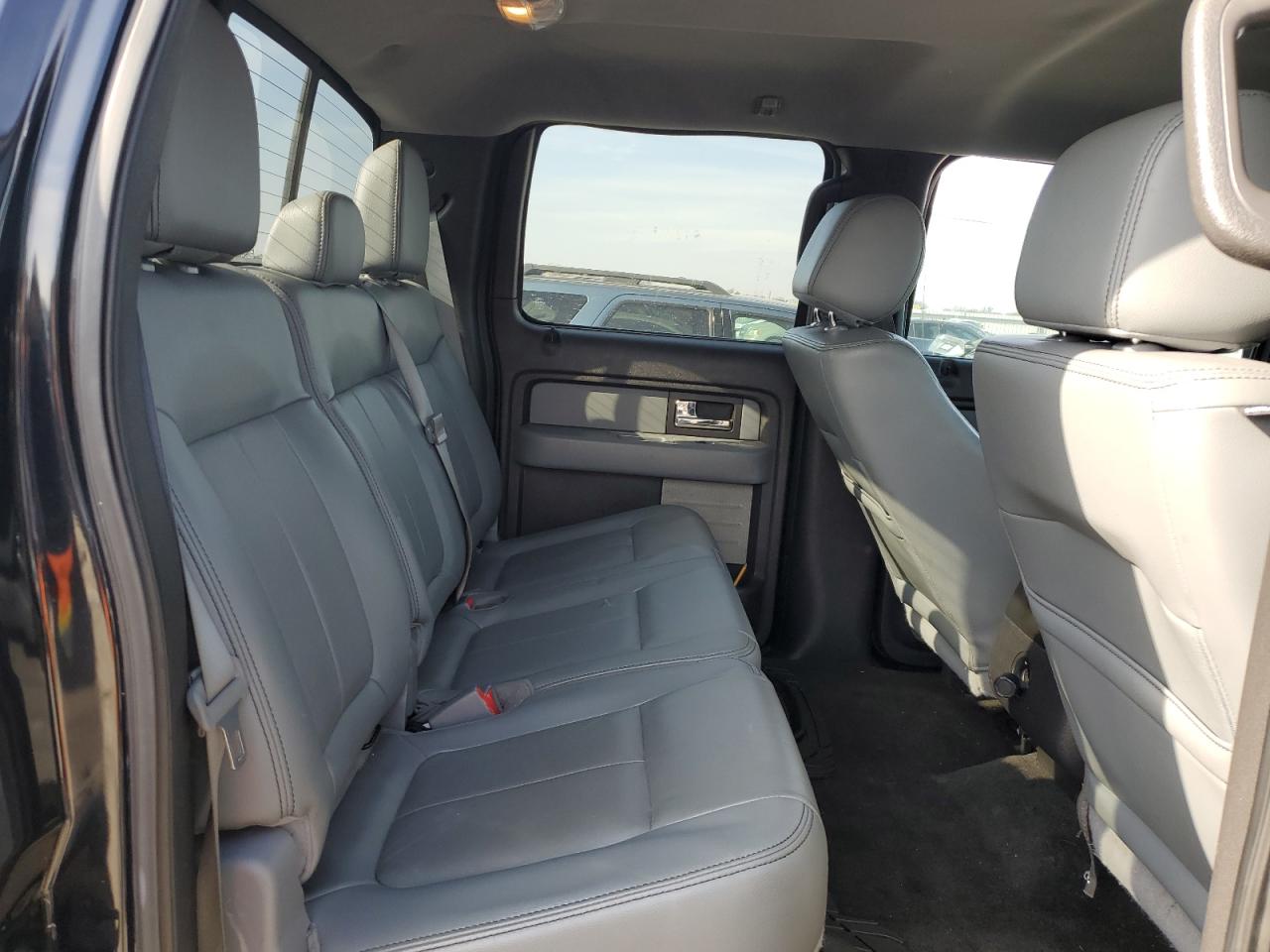2014 Ford F-150 - Image 10