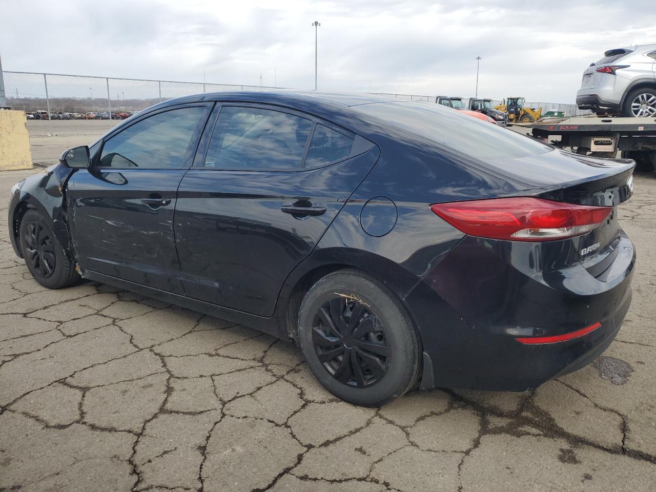 2018 Hyundai Elantra - Image 2