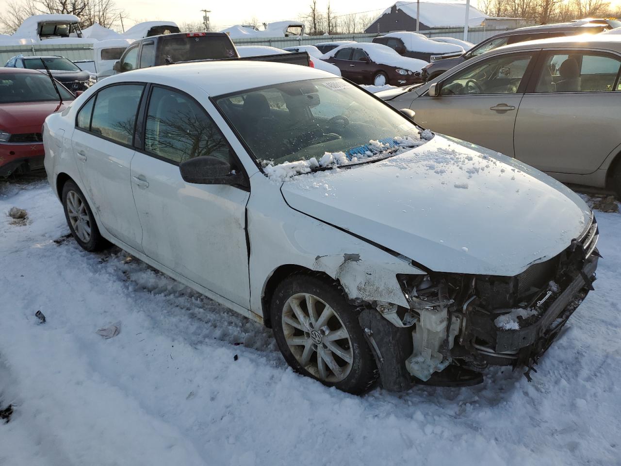 2015 Volkswagen Jetta - Image 4