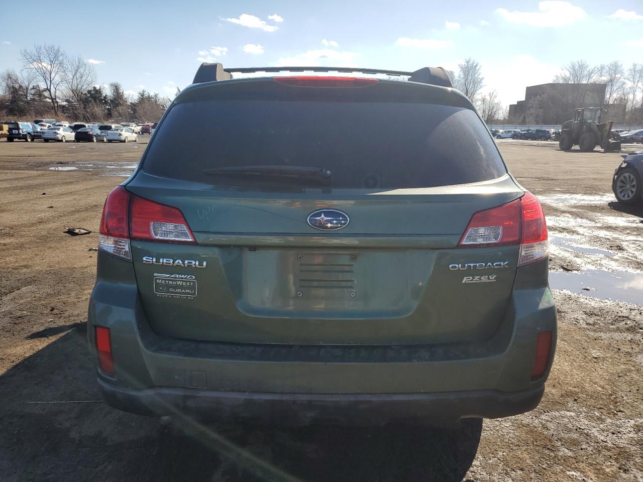 2011 Subaru Outback - Image 6