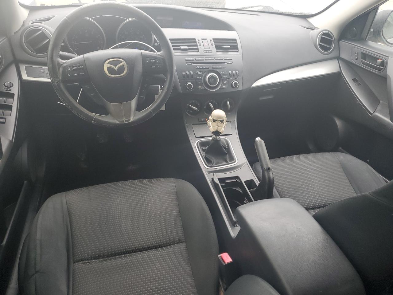 2012 Mazda 3 - Image 8