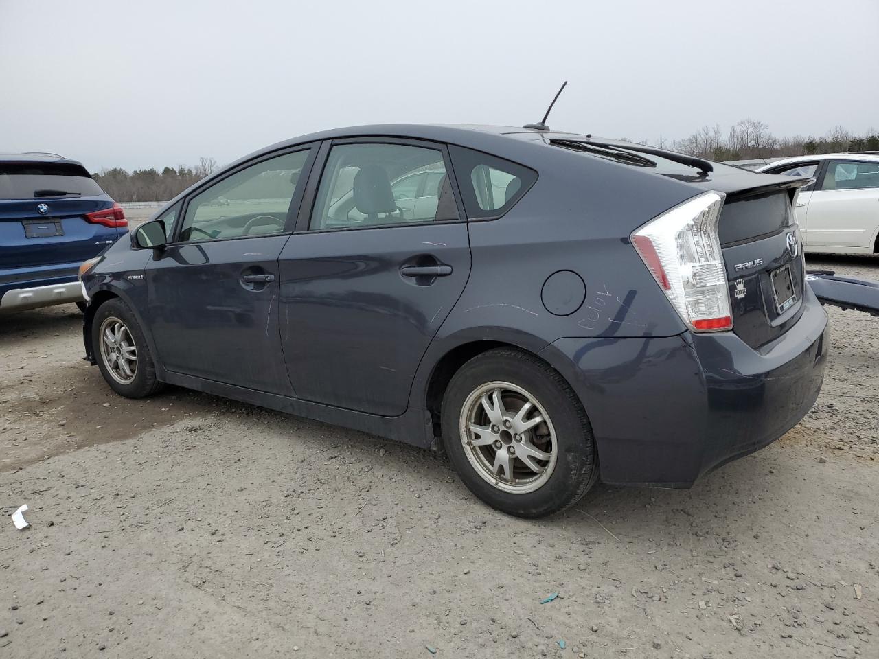 2010 Toyota Prius - Image 2