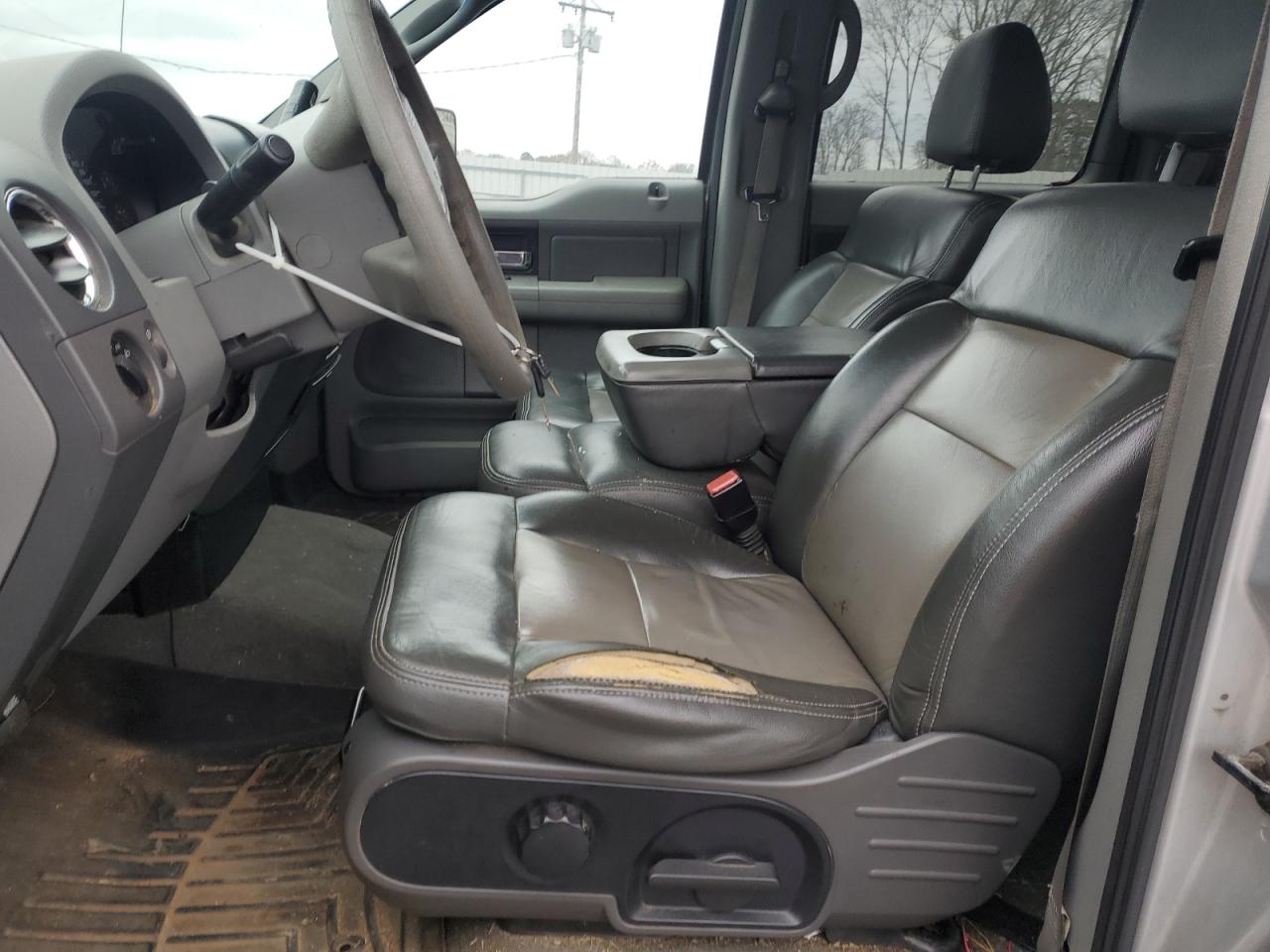 2005 Ford F-150 - Image 7
