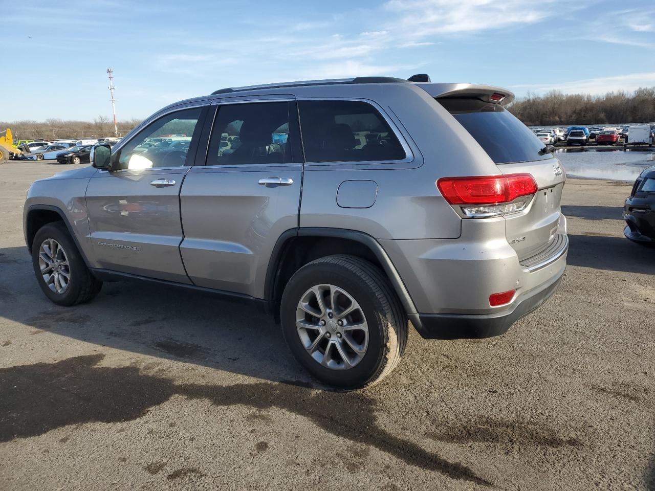 2015 Jeep Grand Cherokee - Image 2