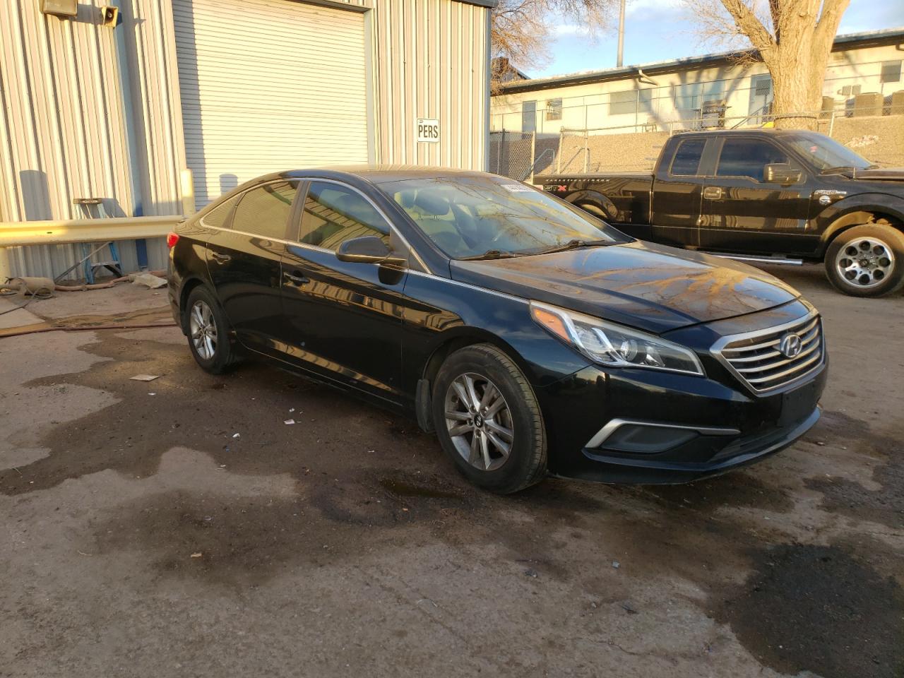 2016 Hyundai Sonata - Image 4