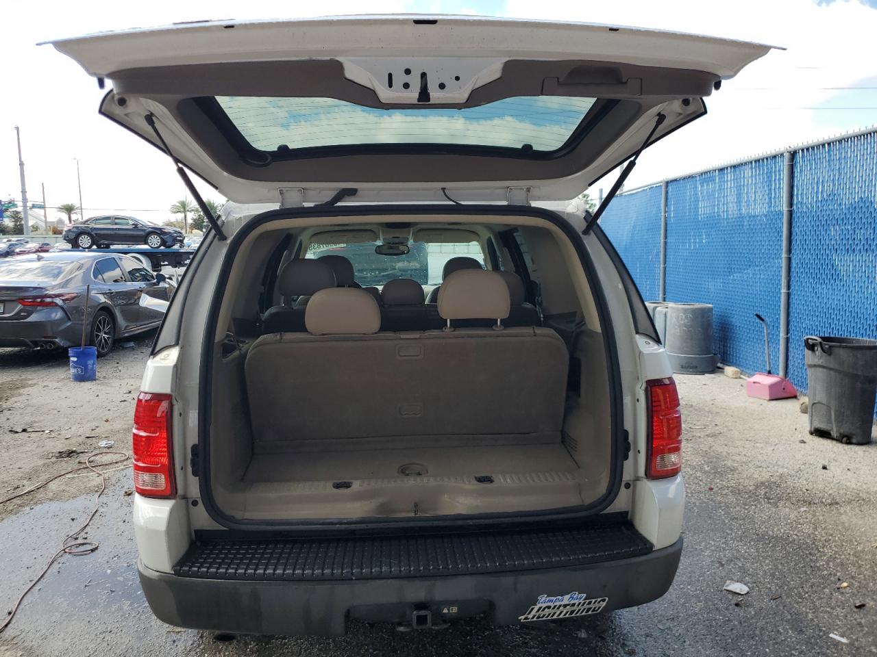 2003 Ford Explorer - Image 6