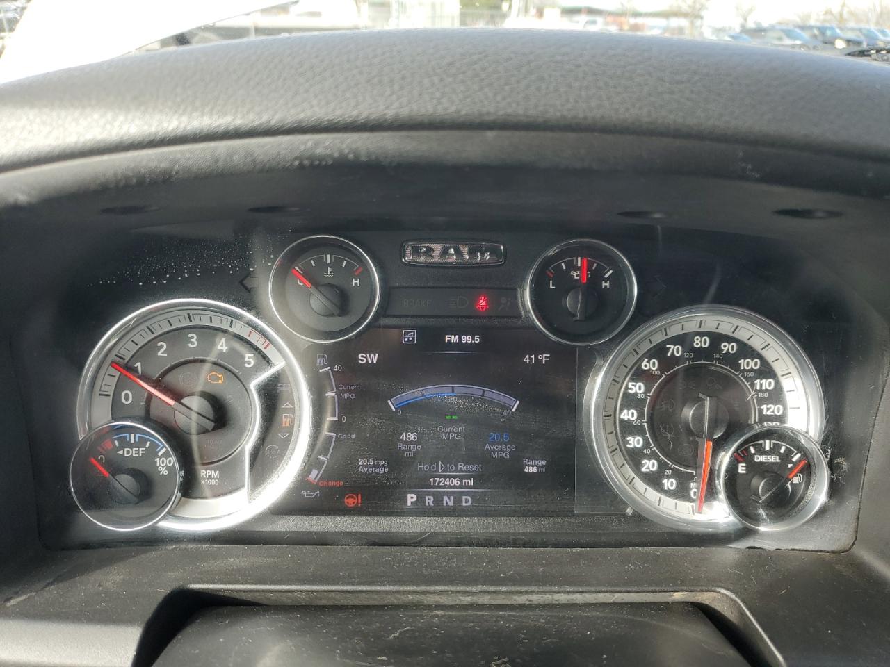 2016 RAM 1500 - Image 9