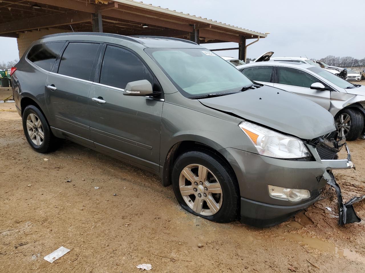 2011 Chevrolet Traverse - Image 4
