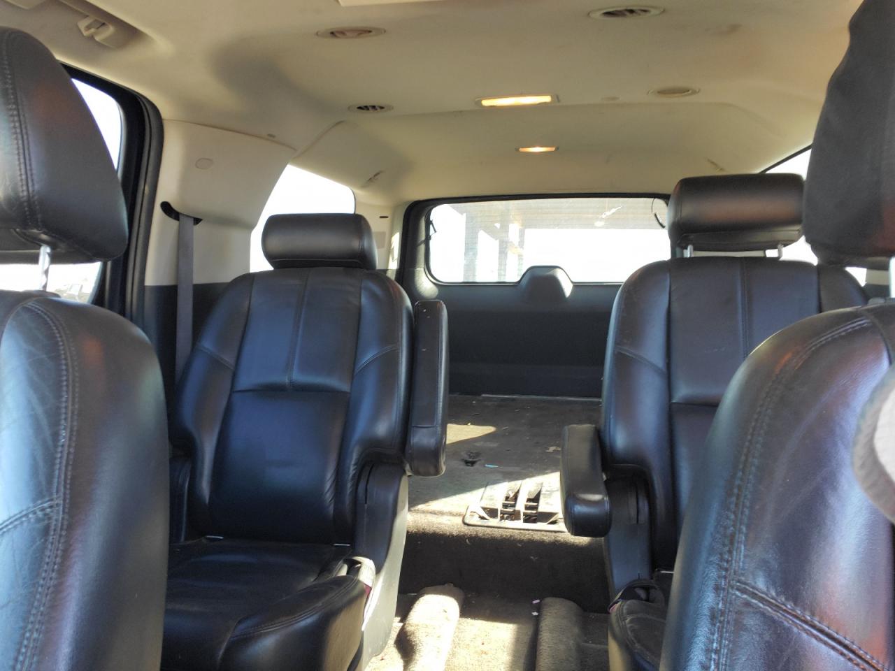 2008 GMC Yukon - Image 10
