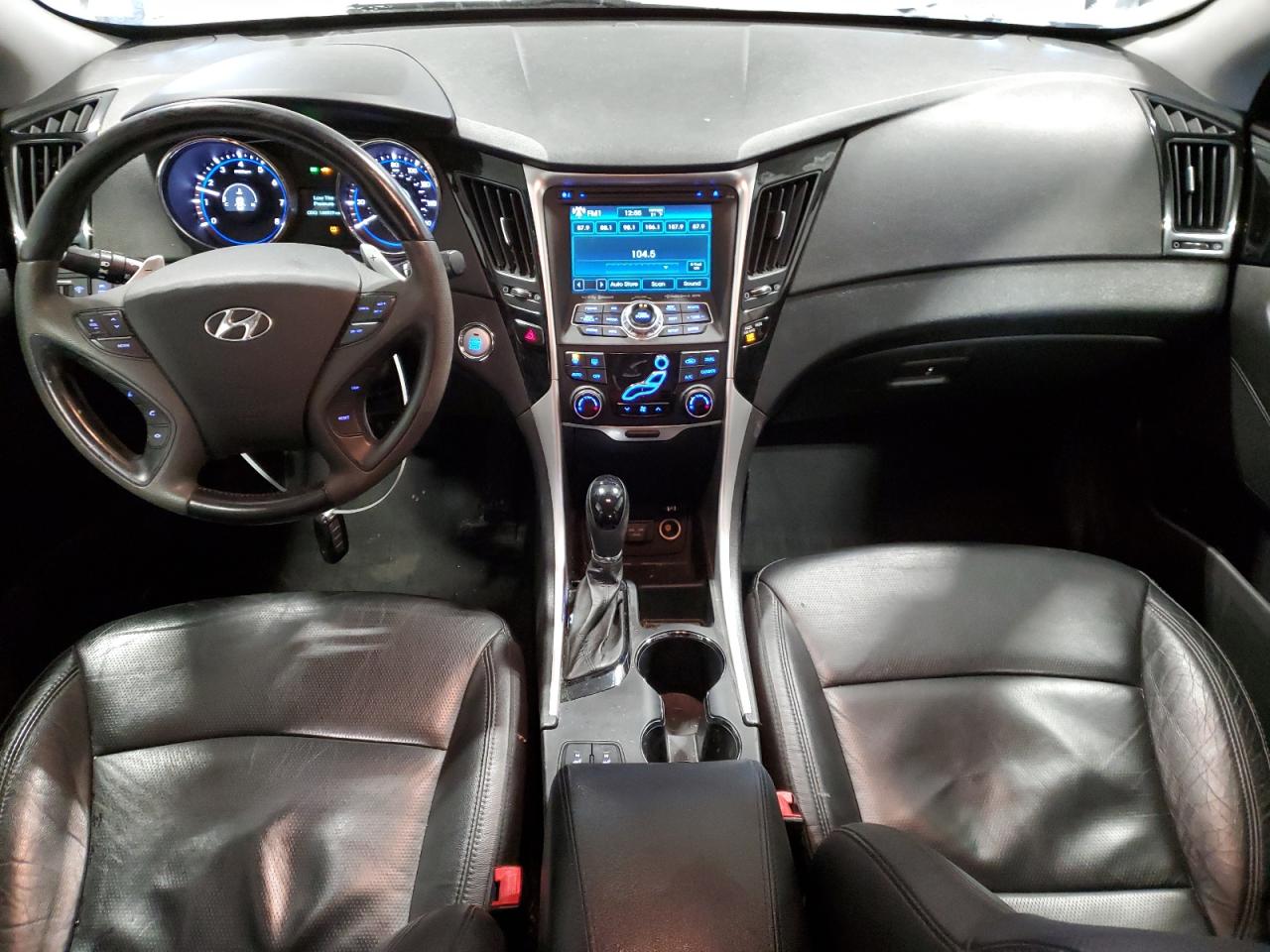 2013 Hyundai Sonata - Image 8