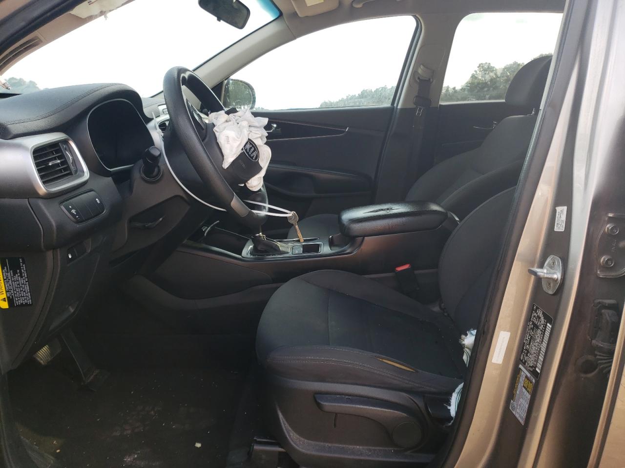 2017 Kia Sorento - Image 7