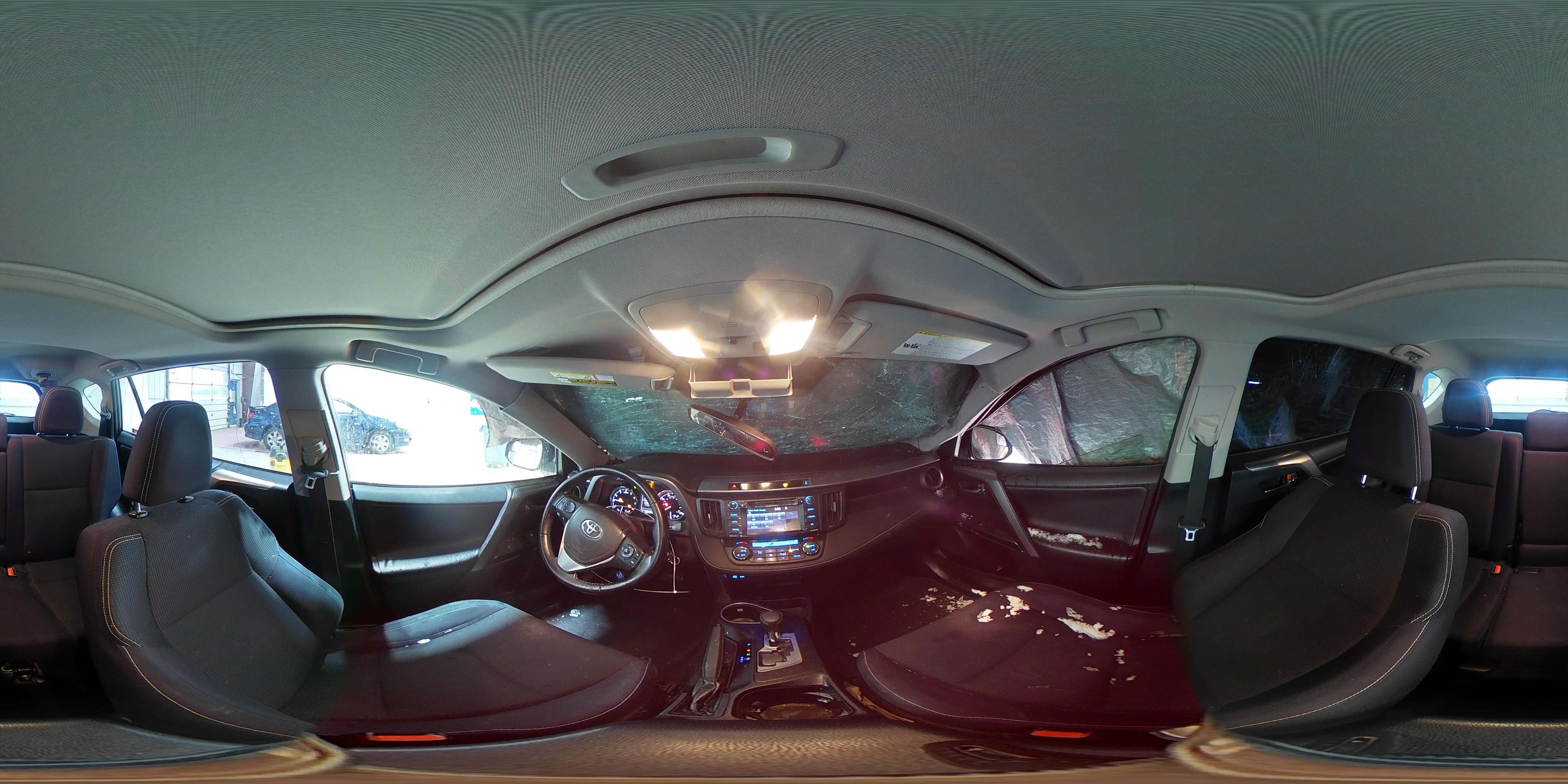 2016 Toyota RAV 4 - Image 13