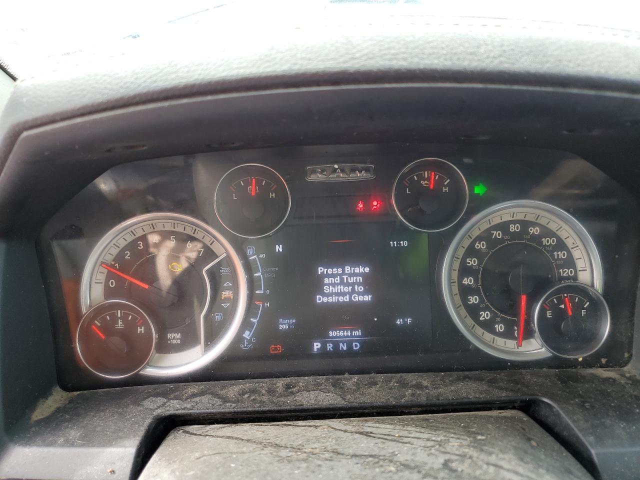 2013 RAM 1500 - Image 9