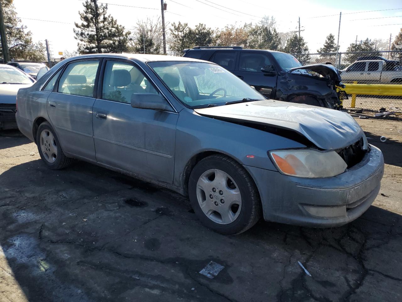 2003 Toyota Avalon - Image 4
