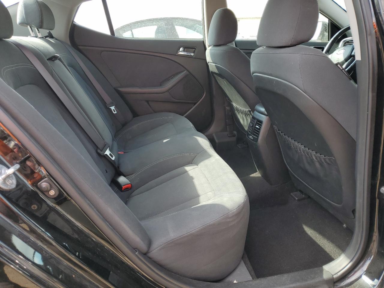 2012 Kia Optima - Image 10