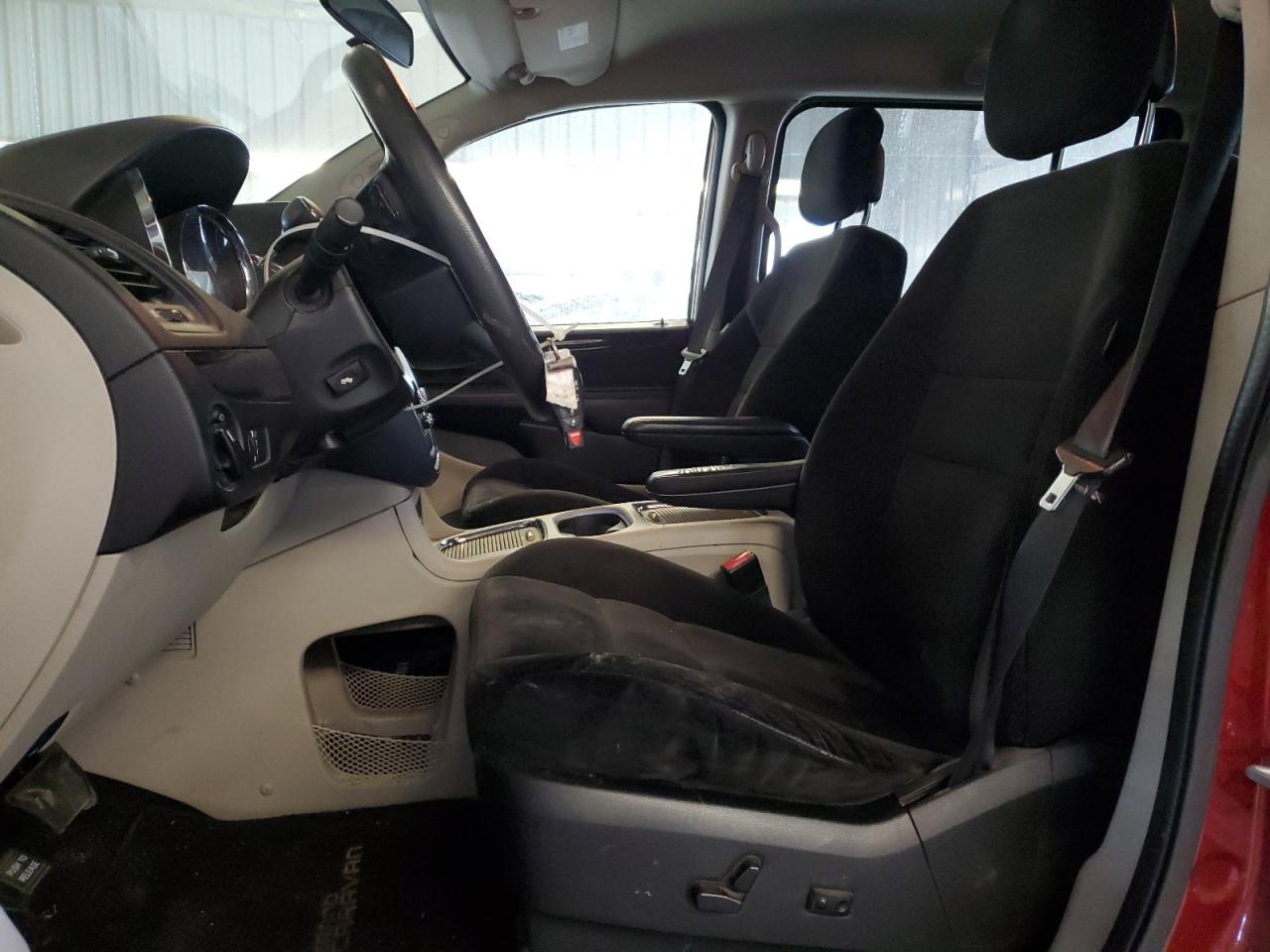2014 Dodge Caravan - Image 7