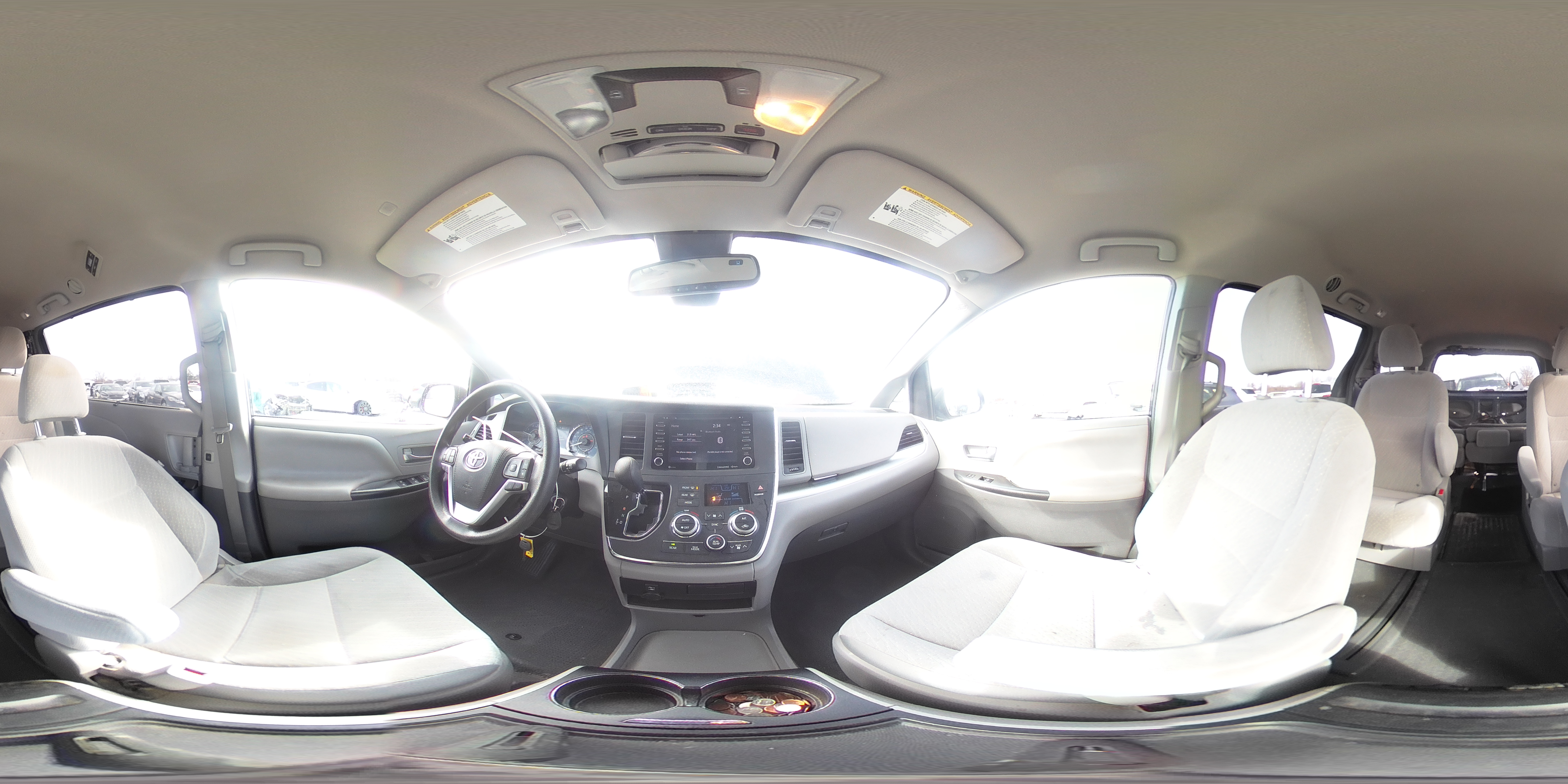 2019 Toyota Sienna - Image 14