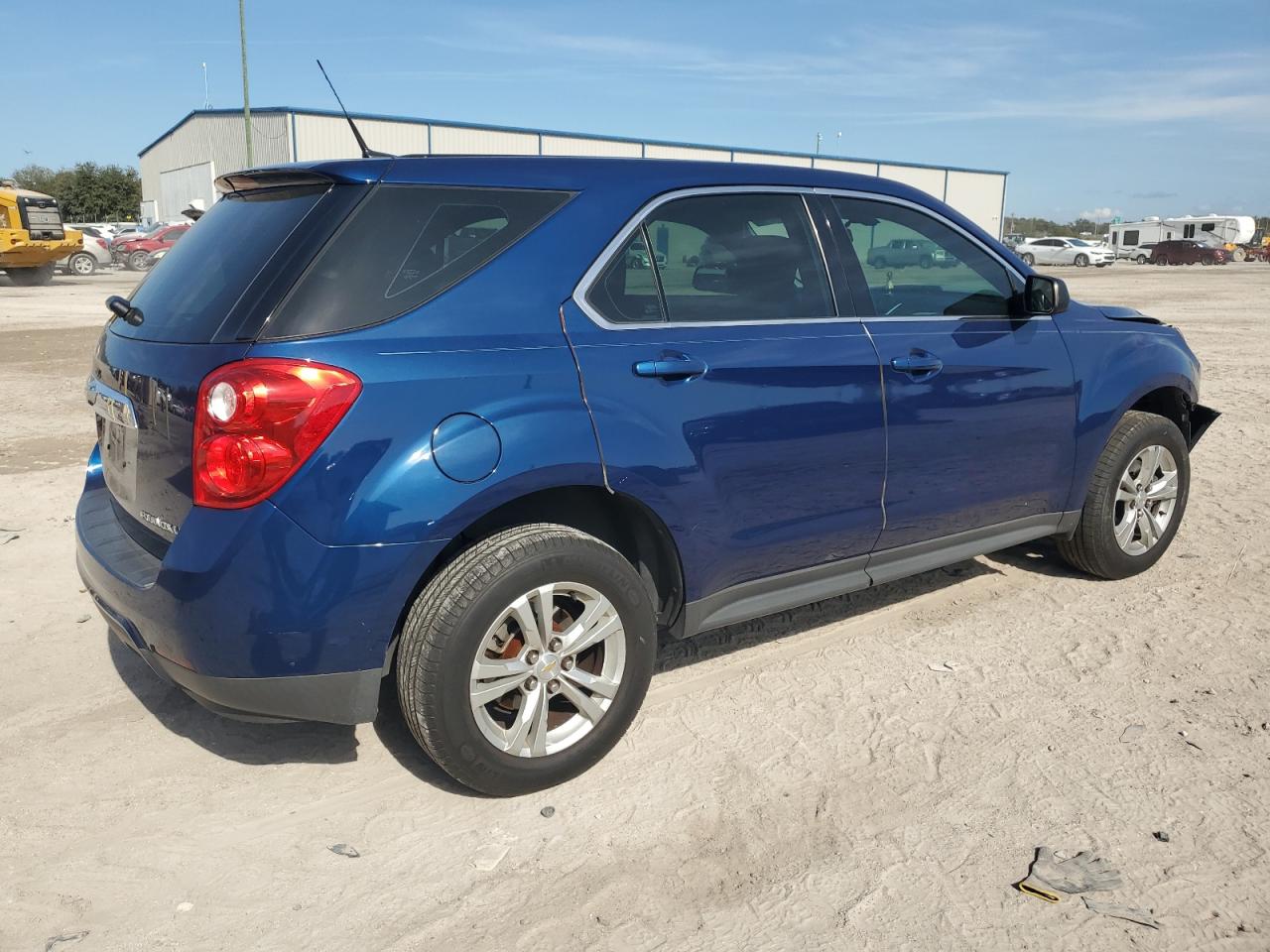 2010 Chevrolet Equinox - Image 3