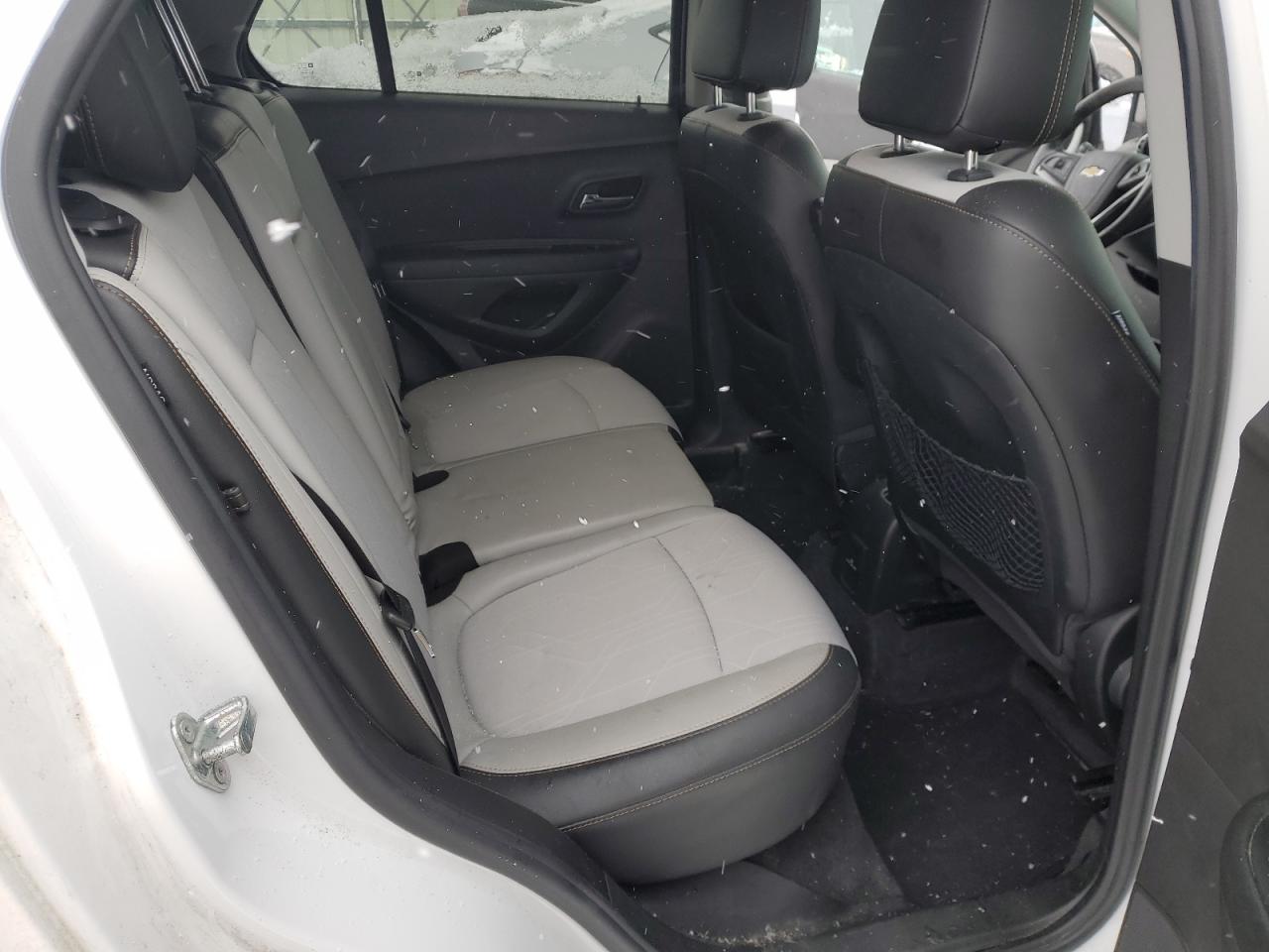 2018 Chevrolet Trax - Image 11