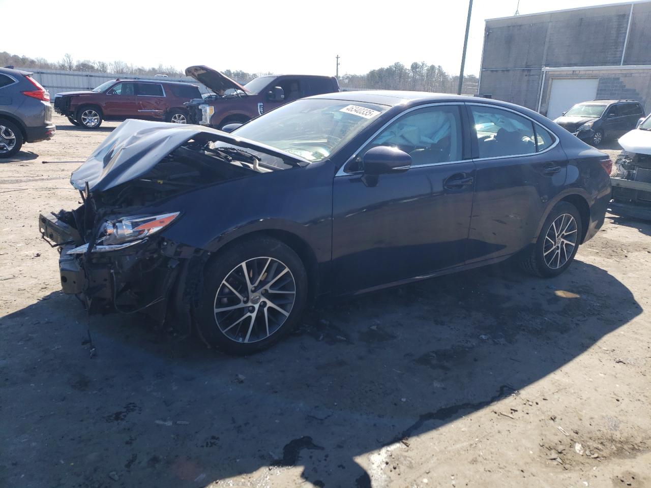2016 Lexus ES - Image 1