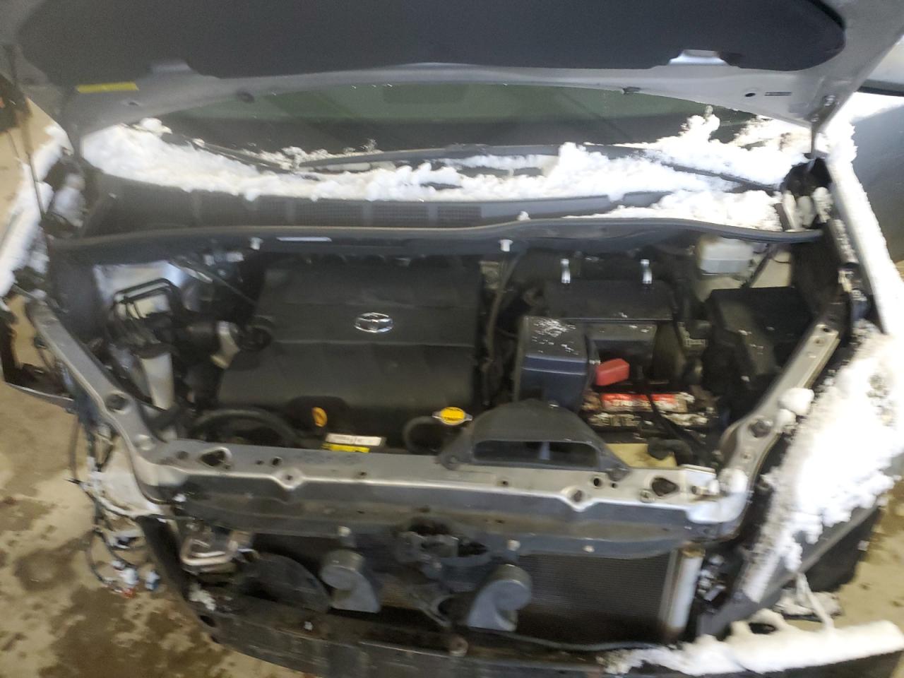 2012 Toyota Sienna - Image 12