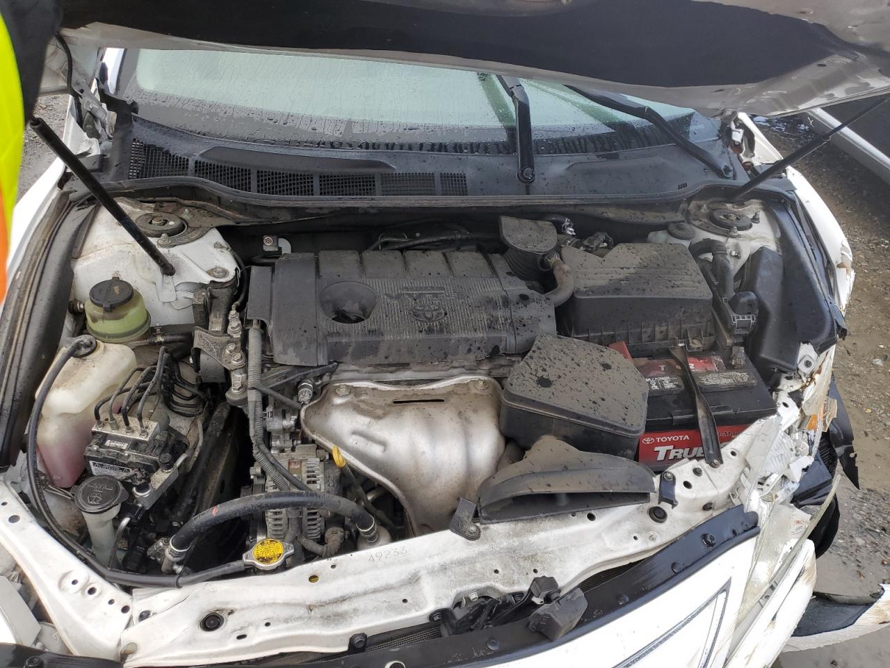 2011 Toyota Camry - Image 11