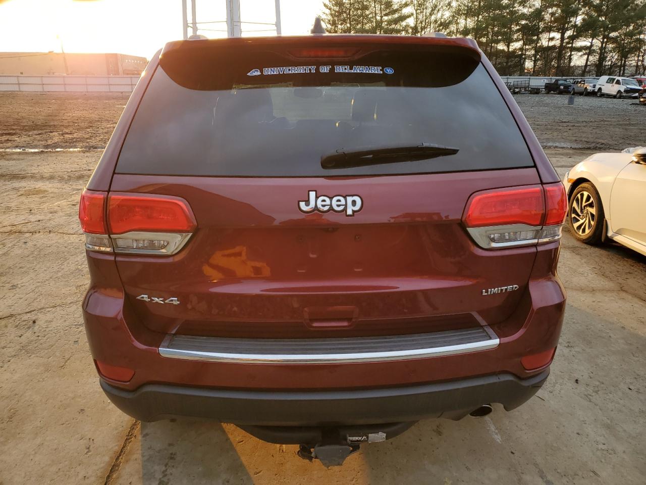 2017 Jeep Grand Cherokee - Image 6