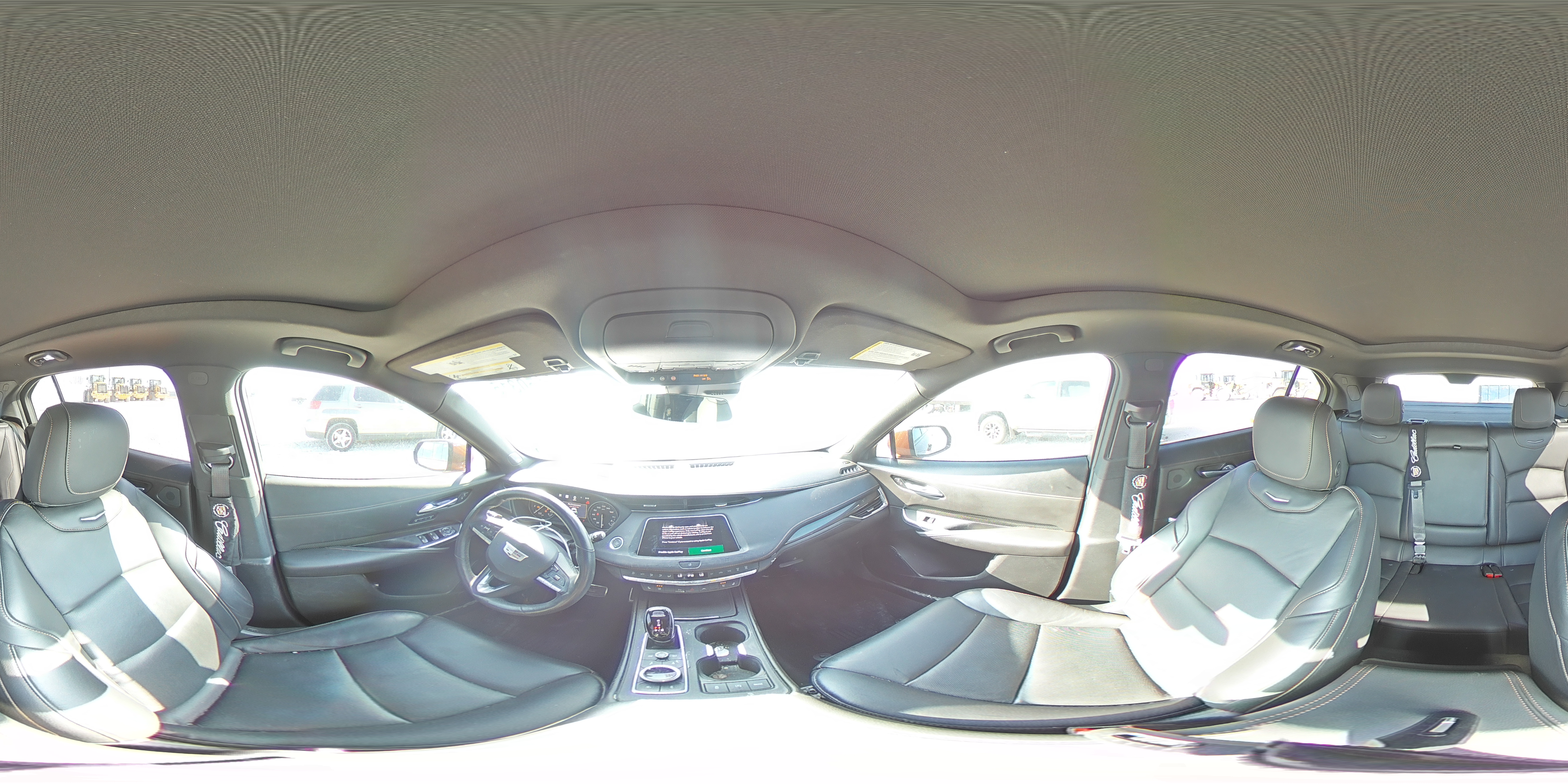 2021 Cadillac XT4 - Image 13