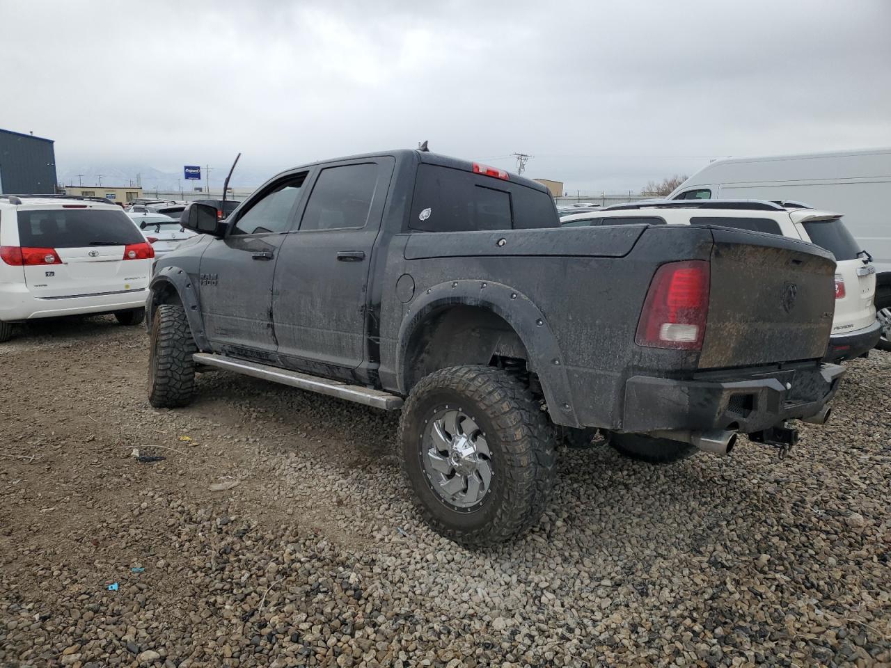 2016 RAM 1500 - Image 2