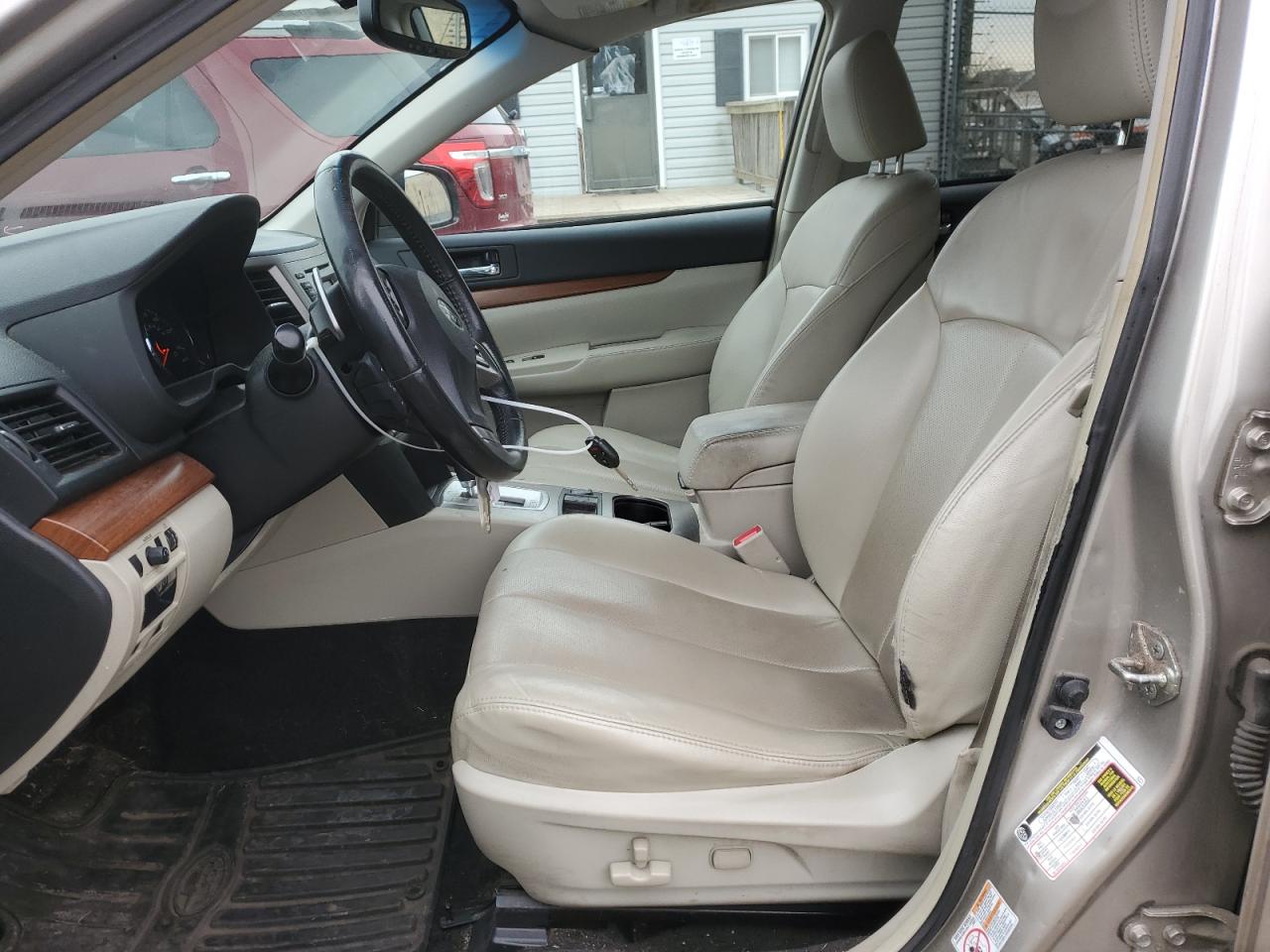 2014 Subaru Outback - Image 7