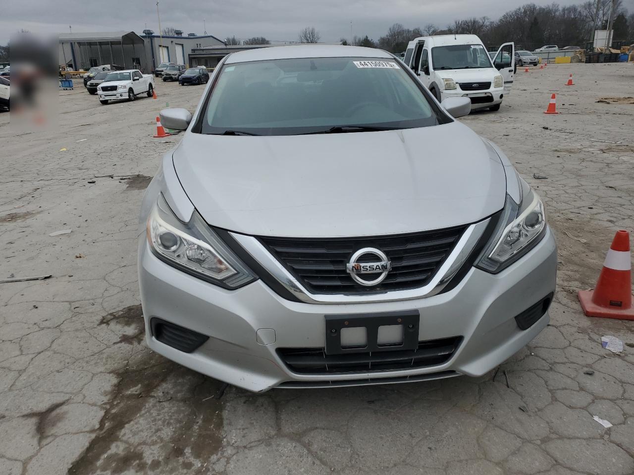 2017 Nissan Altima - Image 5
