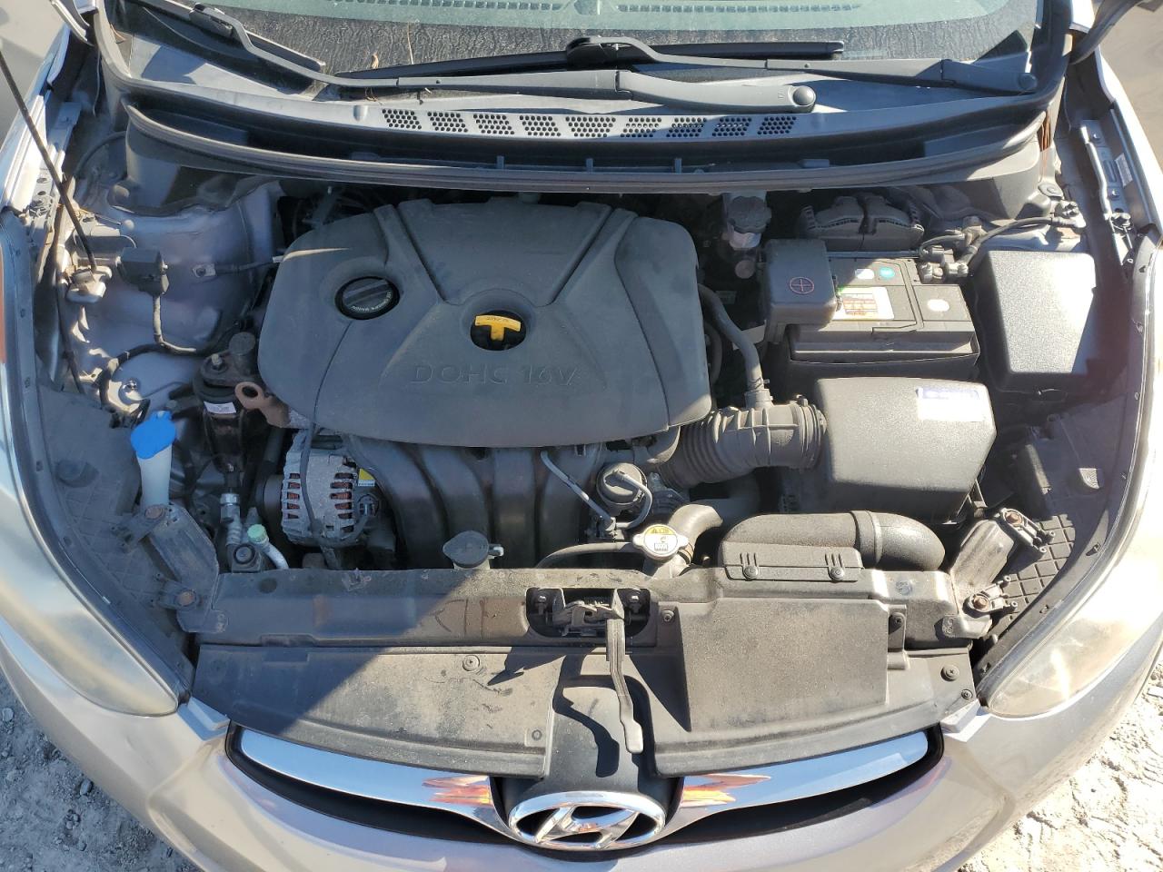 2013 Hyundai Elantra - Image 11