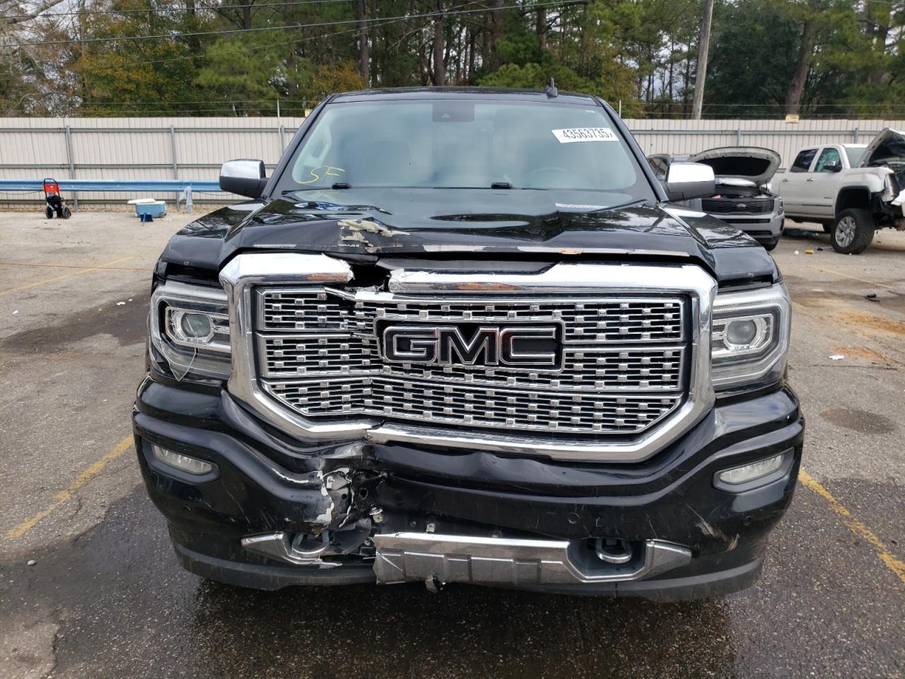 2017 GMC Sierra - Image 5