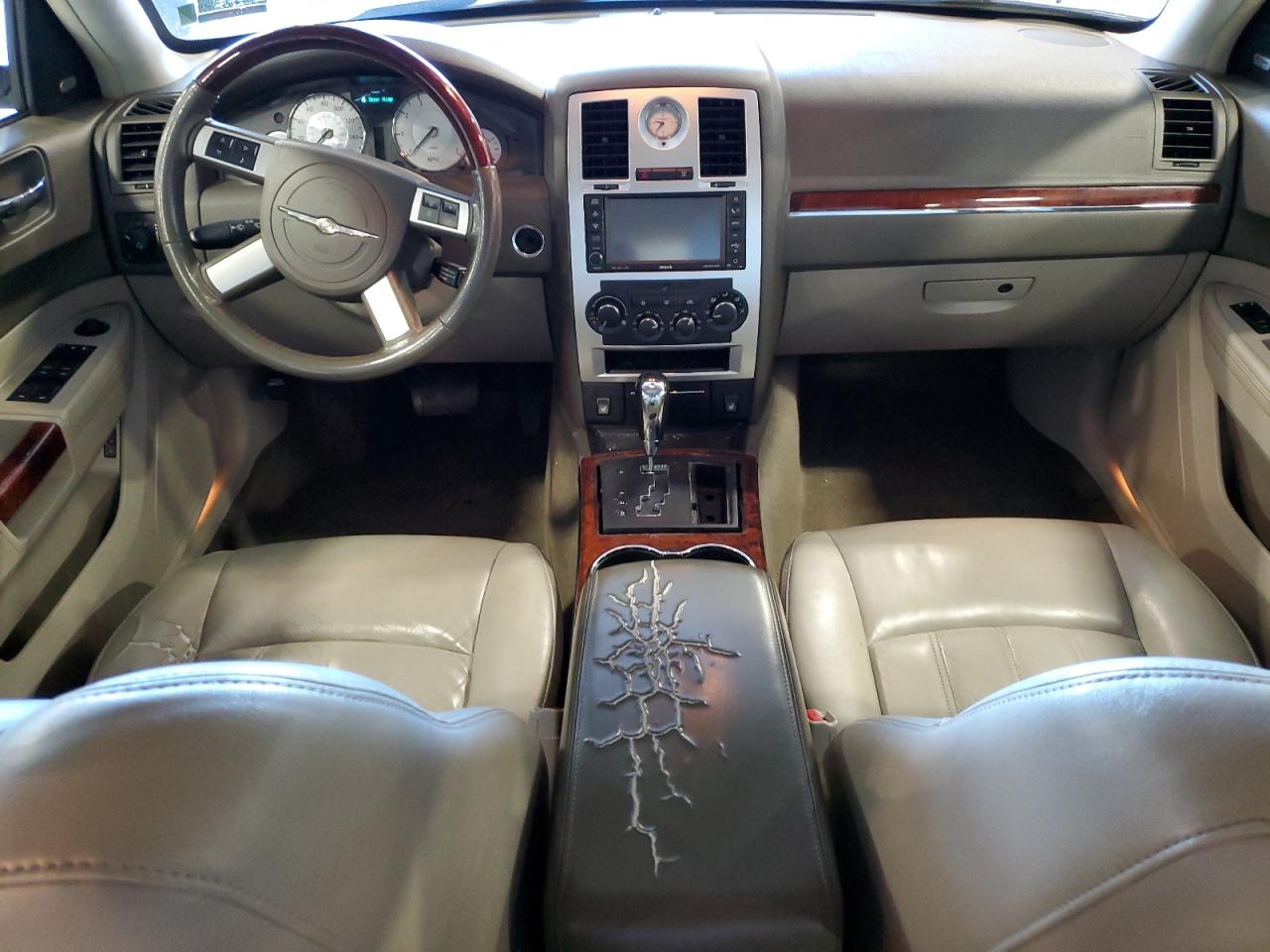 2008 Chrysler 300 - Image 8
