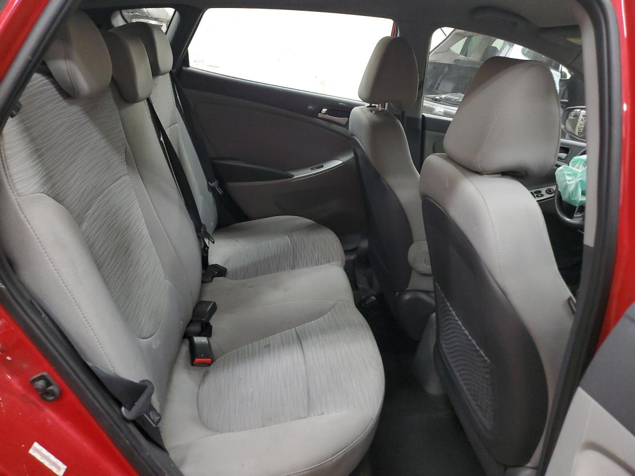 2015 Hyundai Accent - Image 10