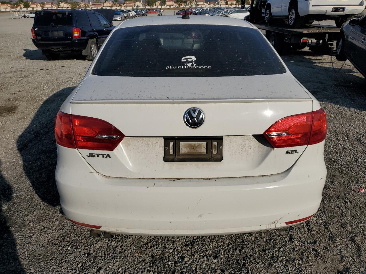 2014 Volkswagen Jetta - Image 6