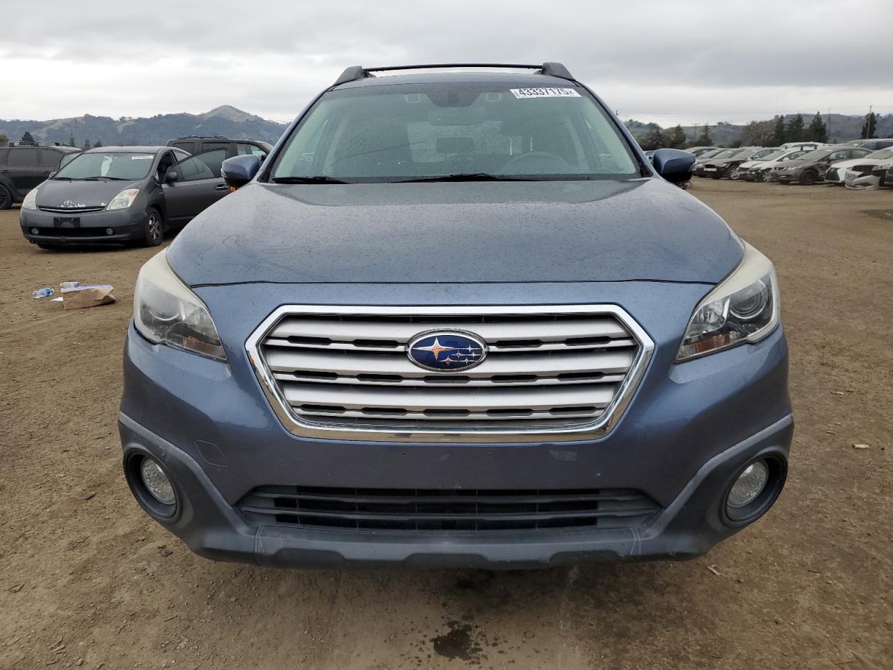 2017 Subaru Outback - Image 5