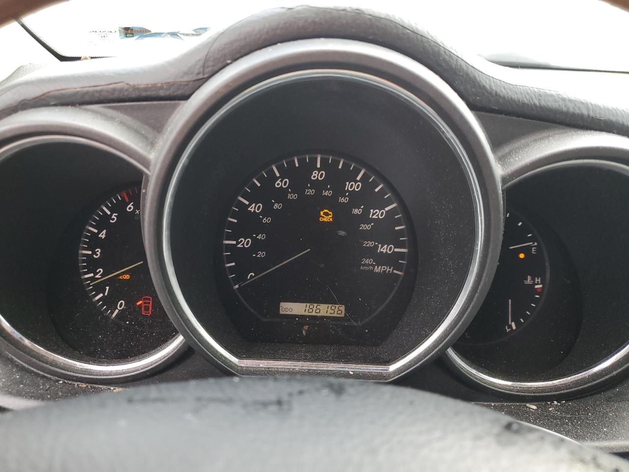 2004 Lexus RX - Image 9